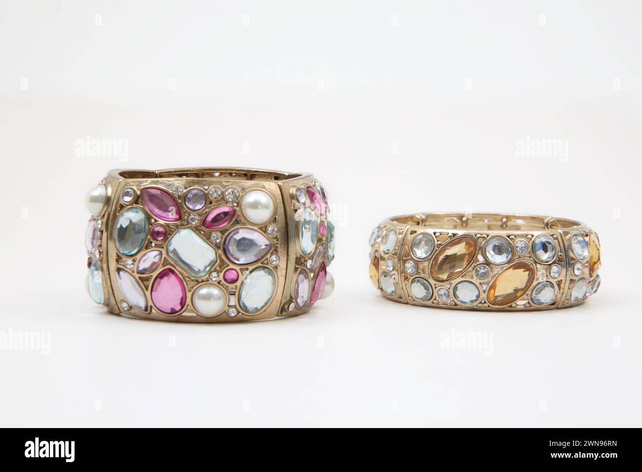 Bijoux fantaisie bebijoux - bracelets princesse Banque D'Images