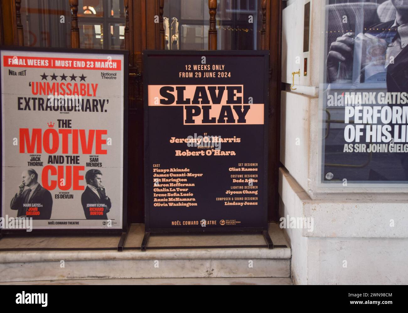 Londres, Royaume-Uni. 1er mars 2024. Vue extérieure du théâtre Noel Coward dans le West End où Slave Play ouvrira le 29 juin. Crédit : Vuk Valcic/Alamy Live News Banque D'Images