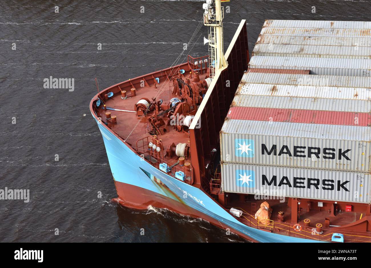 Le porte-conteneurs Laura Maersk navigue dans le canal de Kiel Banque D'Images