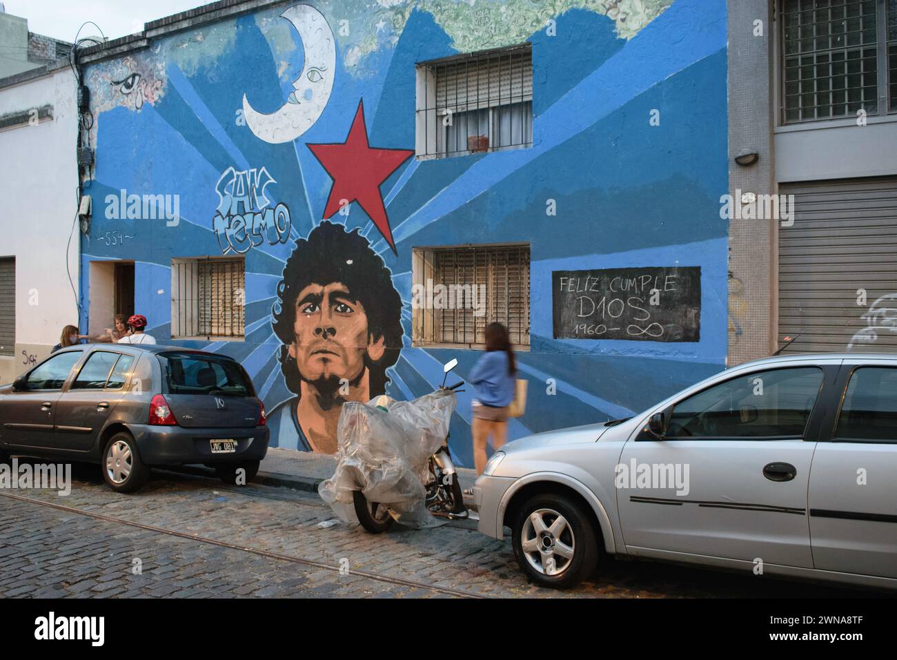 San Telmo est un quartier historique situé à Buenos Aires, en Argentine. Elle est réputée pour ses rues pavées, son architecture coloniale. Banque D'Images