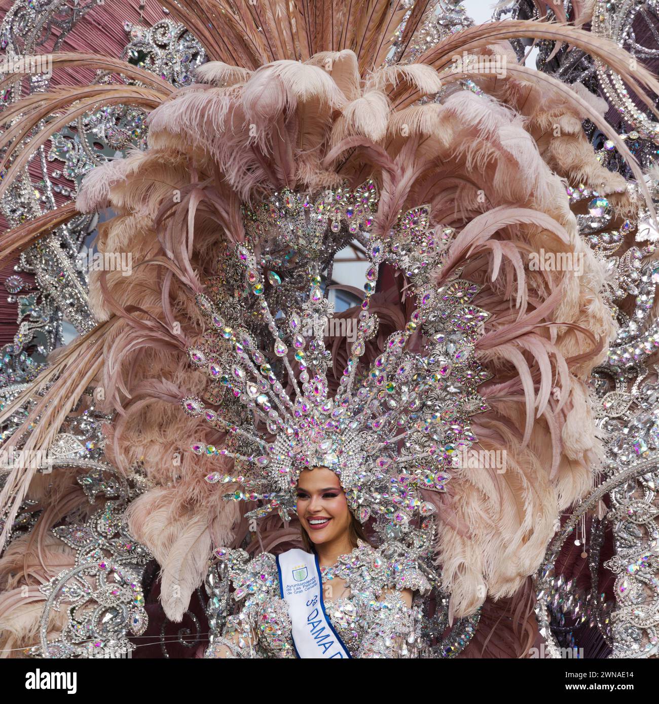 Las Palmas de Gran Canaria, Espagne - 17 février 2024 : grand cortège du carnaval Banque D'Images