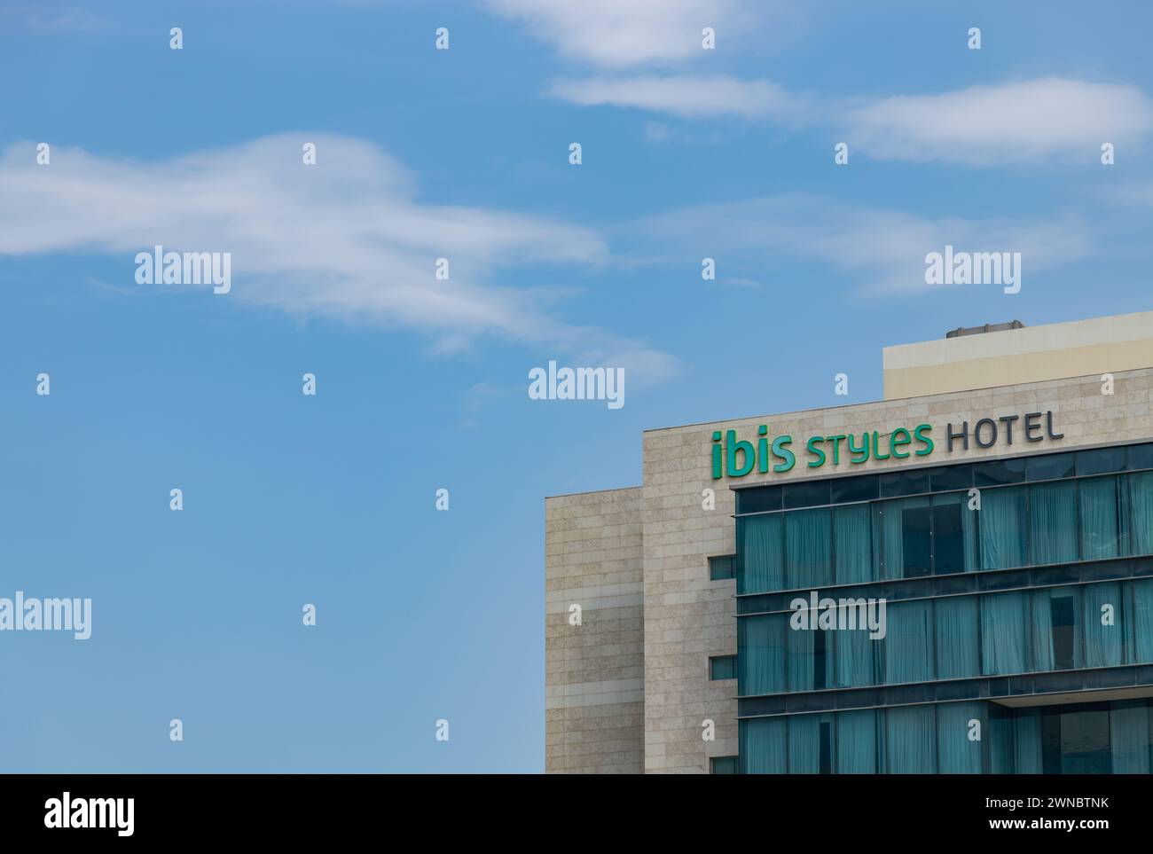 Une photo de l'ibis Styles Dubai Jumeira. Banque D'Images