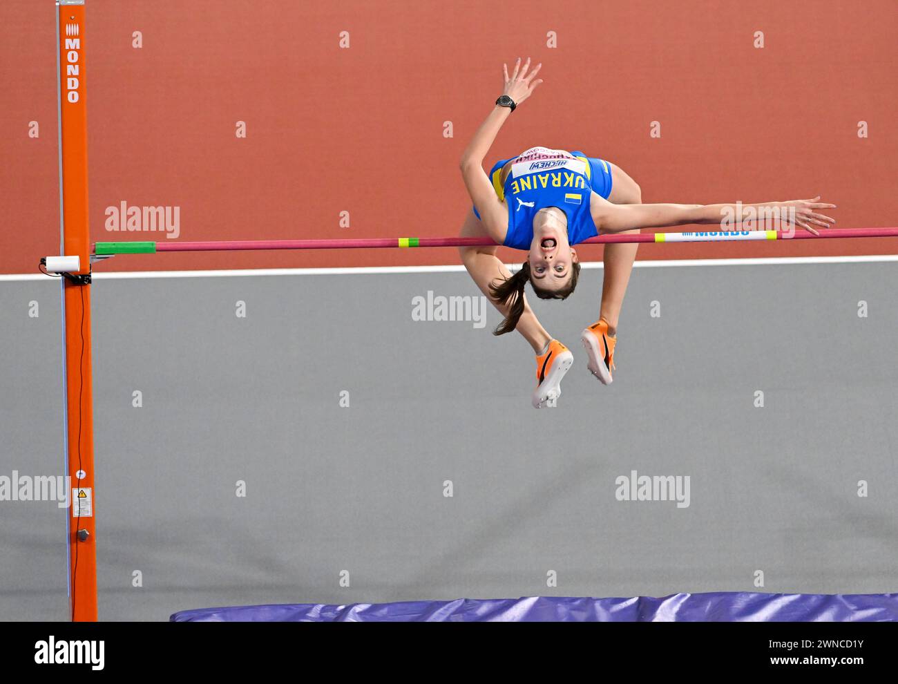 Glasgow, Écosse, Royaume-Uni. 01 mars 2024. Yaroslava MAHUCHIKH (UKR) termine 2e de la finale de saut en hauteur féminine lors des Championnats du monde d'athlétisme en salle à l'Emirates Arena, Glasgow, Écosse, Royaume-Uni. Crédit : LFP/Alamy Live News Banque D'Images