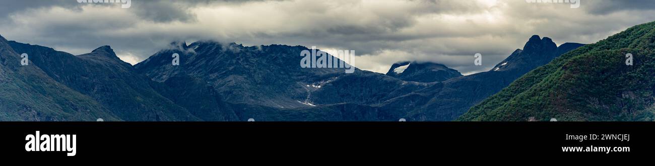 Norvège paysage Romsdalseggen Ridge Panorama Banque D'Images