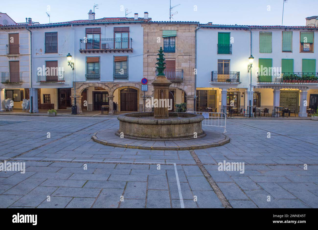 Hervas, Espagne - Hervas Jan 21st, 2024 : Corredera Square, village de la vallée d'Ambroz. Caceres, Estrémadure, Espagne Banque D'Images