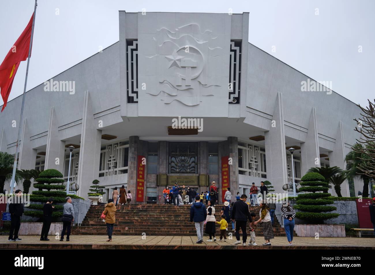 Jan 2024, façade du musée Ho Chi Minh situé dans le complexe du mausolée Ho Chi Minh, Hanoi Banque D'Images