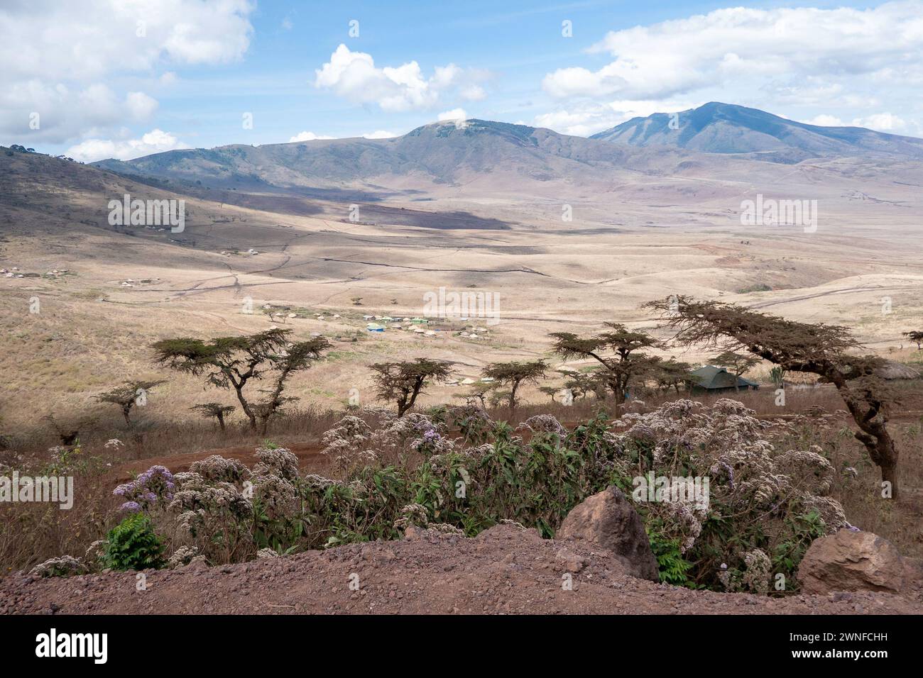 Ngorongoro, Tanzanie, 26 octobre 2023. Vue aérienne de l’intérieur du cratère Banque D'Images