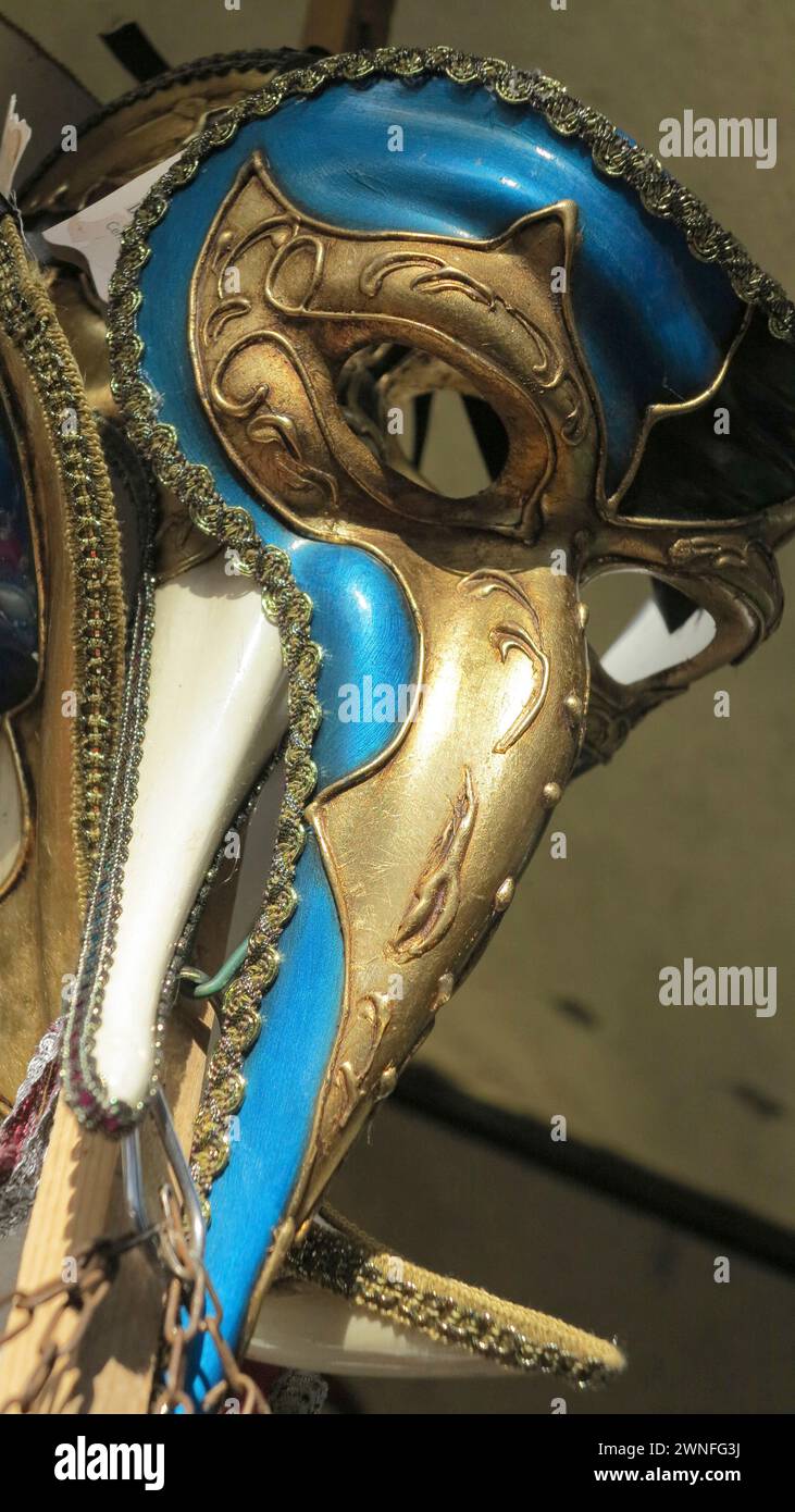 Venise, Italie - 29 déc. 2012 - masques vénitiens en magasin à Venise. Le carnaval annuel de Venise est parmi les plus célèbres d'Europe. Son symbole est Banque D'Images