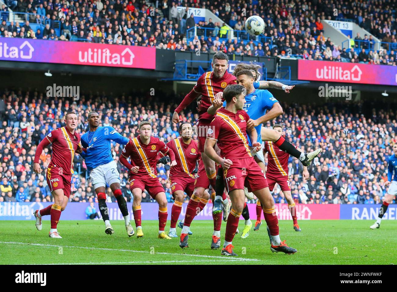 Glasgow, Royaume-Uni. 2 mars 2024. Les Rangers FC affrontent Motherwell FC au stade Ibrox, Glasgow, Écosse, Royaume-Uni dans un match de la première ligue écossaise. Les Rangers sont actuellement à 2 points d'écart de leurs rivaux les plus proches, le Celtic, donc une victoire pour eux est essentielle pour garder leur position dans la ligue. Motherwell est 8ème de la ligue. Crédit : Findlay/Alamy Live News Banque D'Images