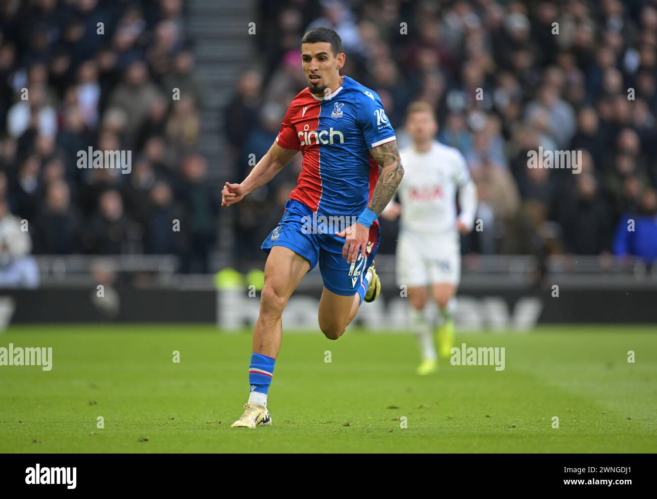 Londres, Royaume-Uni. 2 mars 2024. Daniel Munoz de Crystal Palace lors du Spurs vs Crystal Palace, premier League match au Tottenham Hotspur Stadium de Londres. Cette image est RÉSERVÉE à UN USAGE ÉDITORIAL. Licence exigée du Football DataCo pour toute autre utilisation. Crédit : MARTIN DALTON/Alamy Live News Banque D'Images