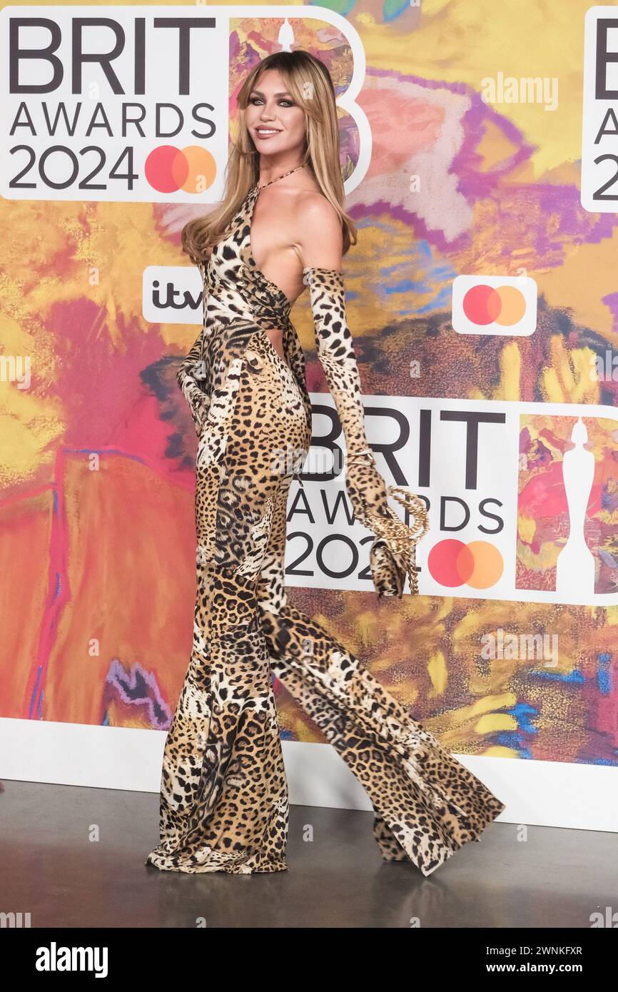 Londres, Royaume-Uni. Abigail Clancy photographiée lors des BRITS Awards à l'O2 Arena le 2 mars 2024. Photo de Julie Edwards/Alamy Live News Banque D'Images
