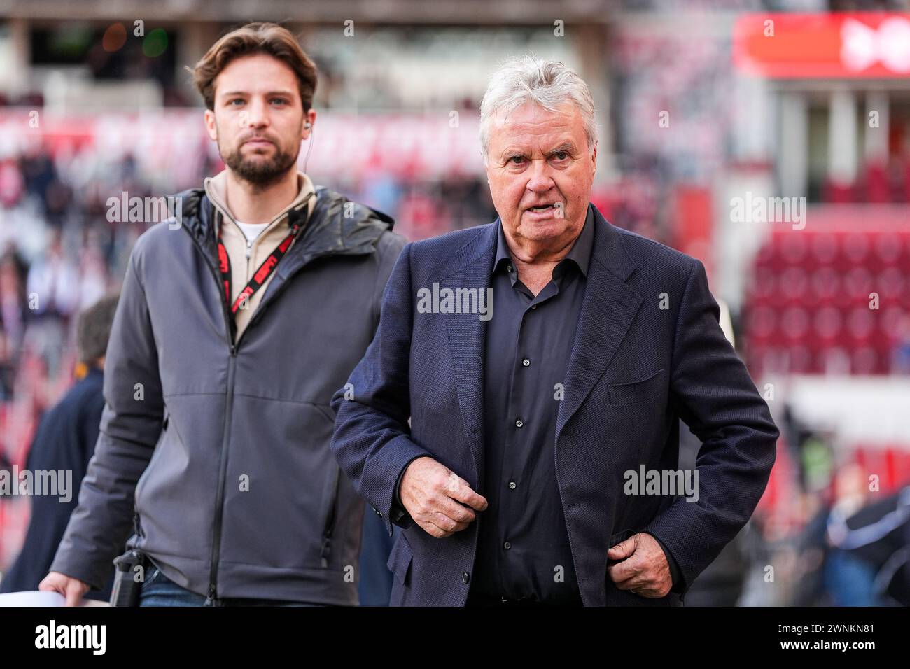 Eindhoven, pays-Bas. 03 mars 2024. Eindhoven - Guus Hiddink lors du match Eredivisie opposant PSV contre Feyenoord au Philips Stadion le 3 mars 2024 à Eindhoven, pays-Bas. Crédit : Box to Box Pictures/Alamy Live News Banque D'Images