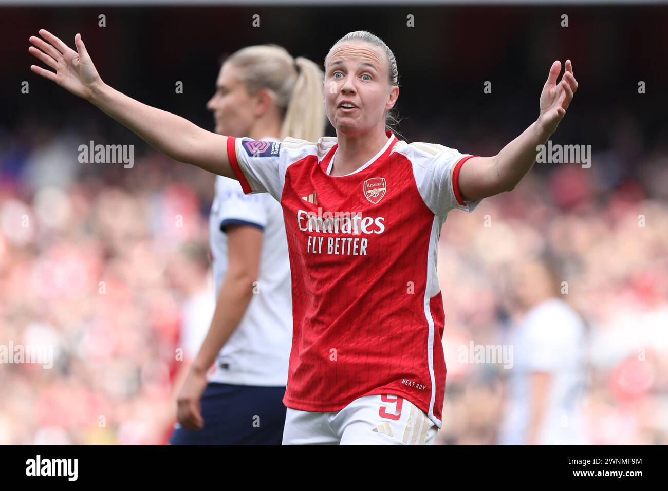 Londres, Royaume-Uni. 03 mars 2024. Beth Mead d'Arsenal Women se plaint lors du match de Super League féminin entre Arsenal Women et Spurs Women à l'Emirates Stadium, Londres, Angleterre, le 3 mars 2024. Photo de Joshua Smith. Utilisation éditoriale uniquement, licence requise pour une utilisation commerciale. Aucune utilisation dans les Paris, les jeux ou les publications d'un club/ligue/joueur. Crédit : UK Sports pics Ltd/Alamy Live News Banque D'Images