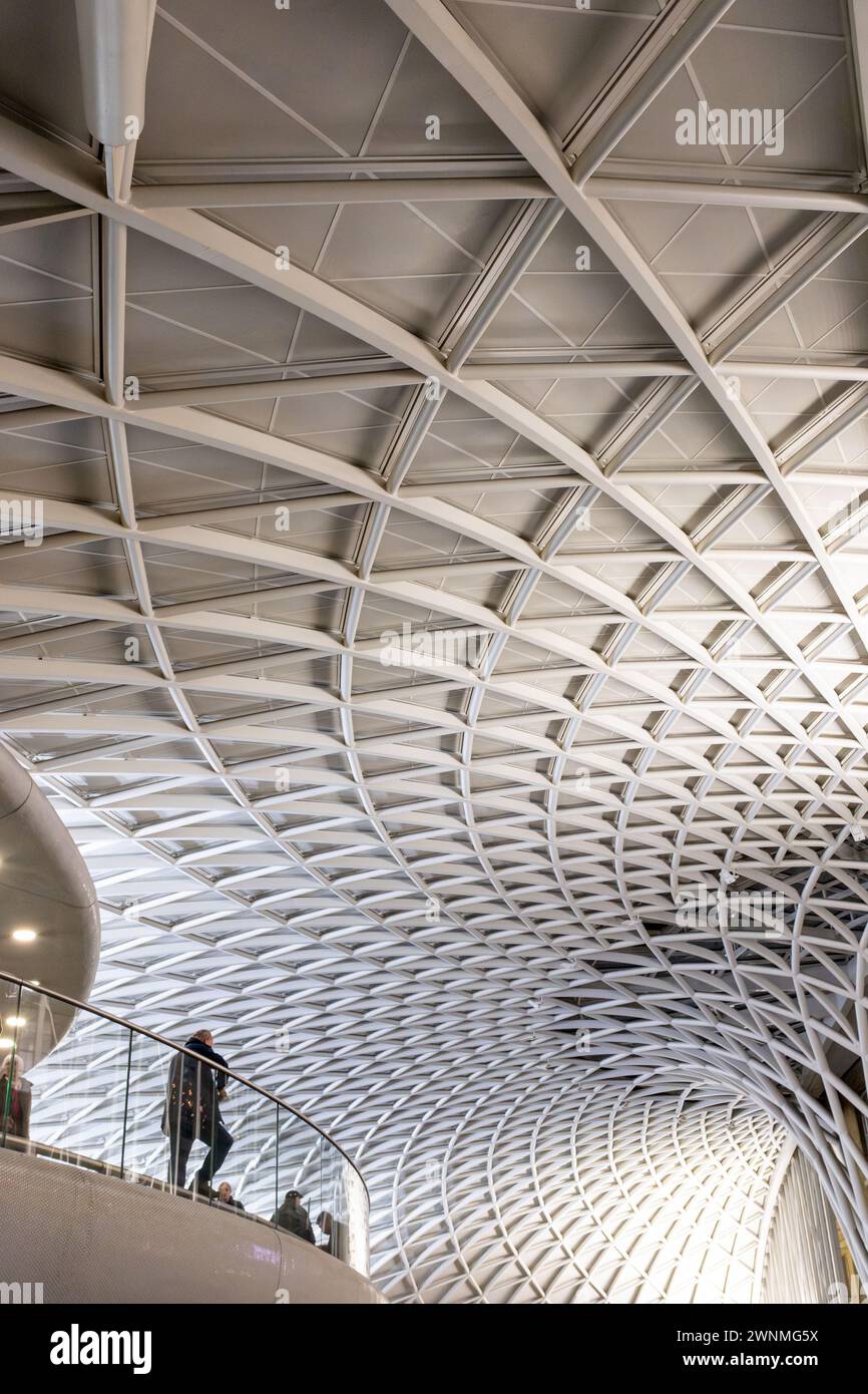 Kings cross station interior Banque de photographies et d’images à ...