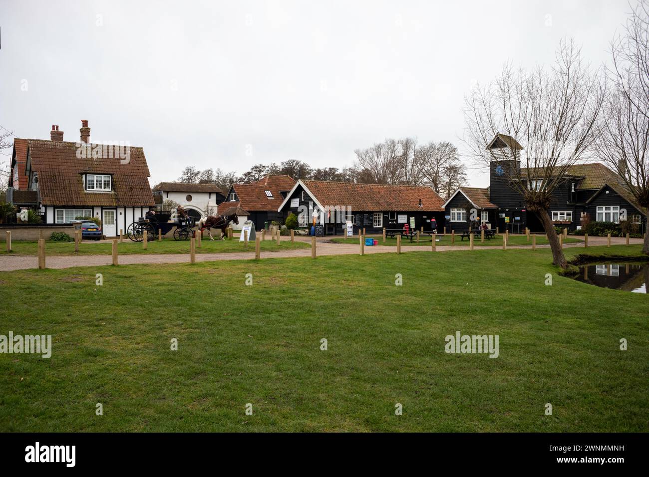 Thorpeness, Suffolk,3 mars 2024, après de fortes pluies récentes et un temps froid, c'était un ciel gris sombre avec 7C à Thorpeness, Suffolk, les prévisions sont un ciel partiellement nuageux pour les prochains jours. Généralement, sa moyenne est de 8C à cette période de l'année. Crédit : Keith Larby/Alamy Live News Banque D'Images