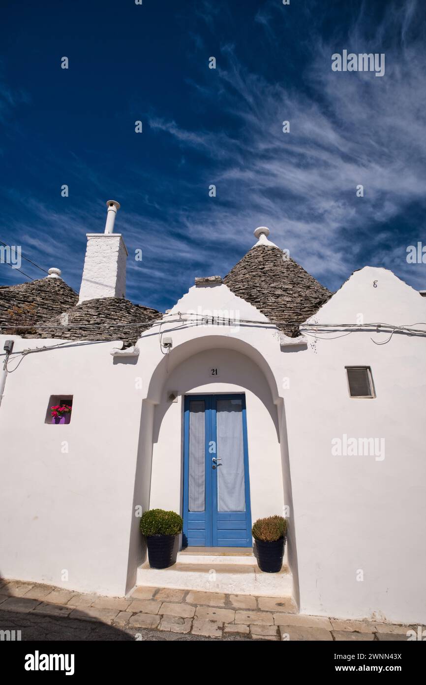 Paysage urbain avec trulli à Alberobello Banque D'Images