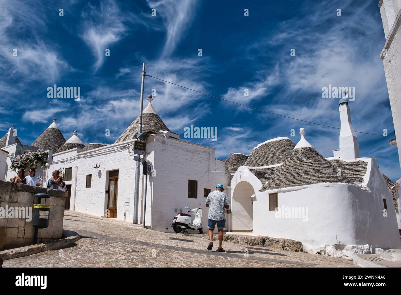 Paysage urbain avec trulli à Alberobello Banque D'Images