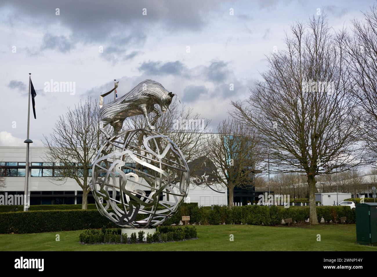 Red Bull Technology Campus, Milton Keynes, Royaume-Uni Banque D'Images
