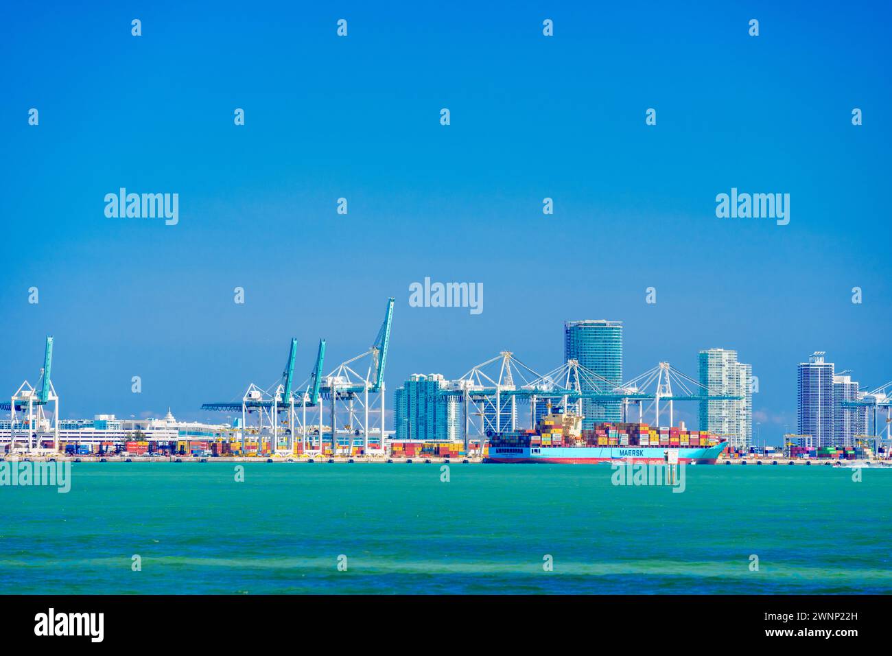 Miami, FL, États-Unis - 25 février 2024 : scène dynamique Port de Miami vers 2024 Banque D'Images