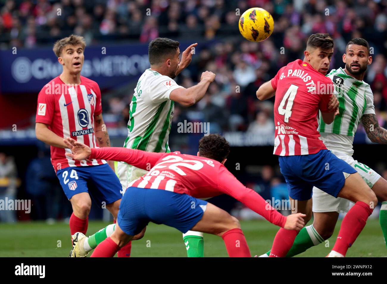 Madrid, Espagne. 03 mars 2024. Madrid Espagne ; 03.03.2024.- L'Atlético de Madrid bat Betis 2-1 au stade Civitas Meropolitano dans la capitale du Royaume d'Espagne le jour de la journée 27. Avec des buts de Rui Tiago Dantas Silva (8e but) et Álvaro Morata (44e), l'Atlético a maintenu sa série invaincue dans son peloton contre Betis, qui a marqué son but à la 62e minute grâce à William Carvalho. Crédit : Juan Carlos Rojas/dpa/Alamy Live News Banque D'Images