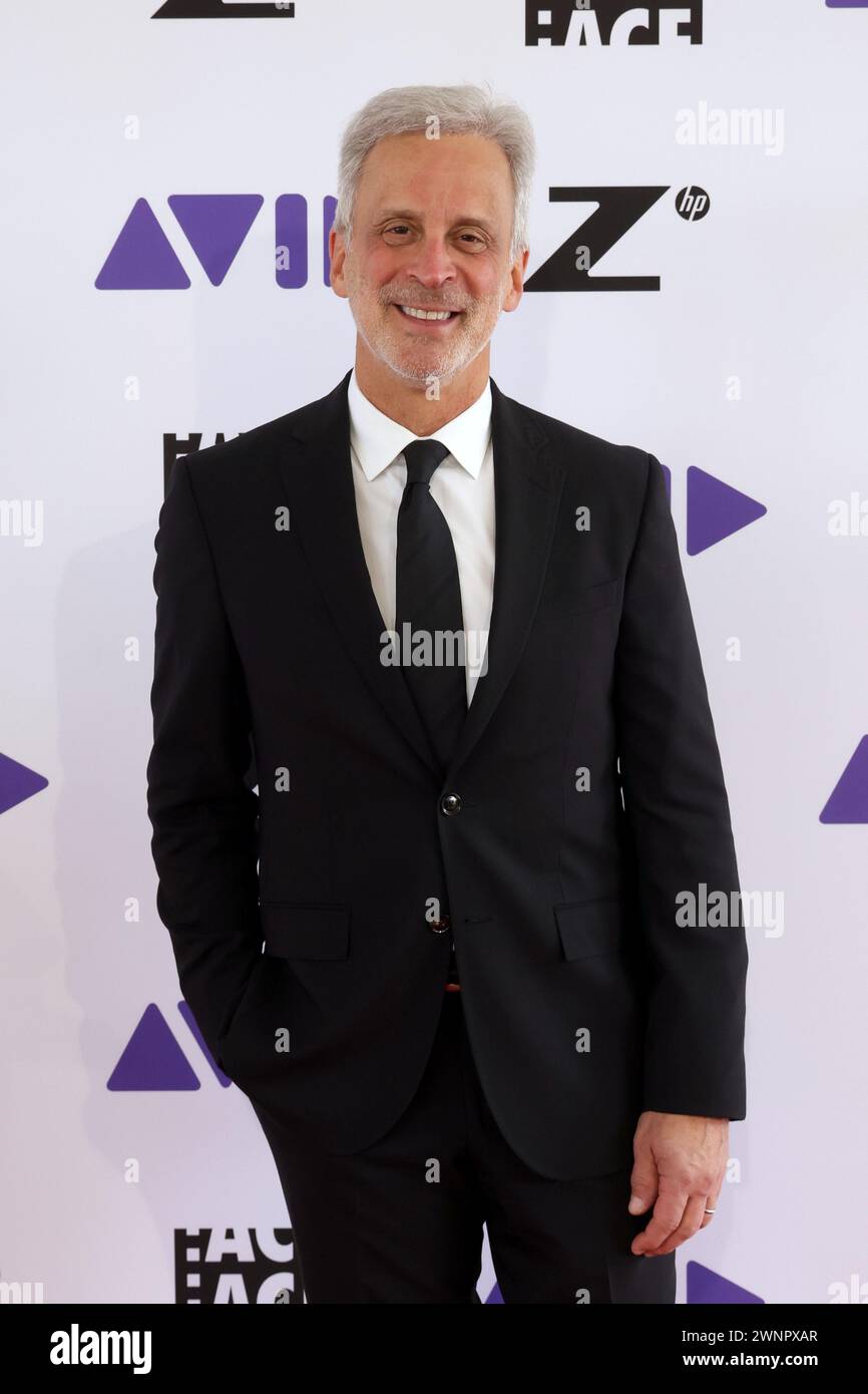 William Goldenberg assiste à la 74e cérémonie annuelle des ACE Eddie Awards au Royce Hall le 3 mars 2024 à Los Angeles, en Californie. Photo : Crash/imageSPACE/SIPA USA Banque D'Images