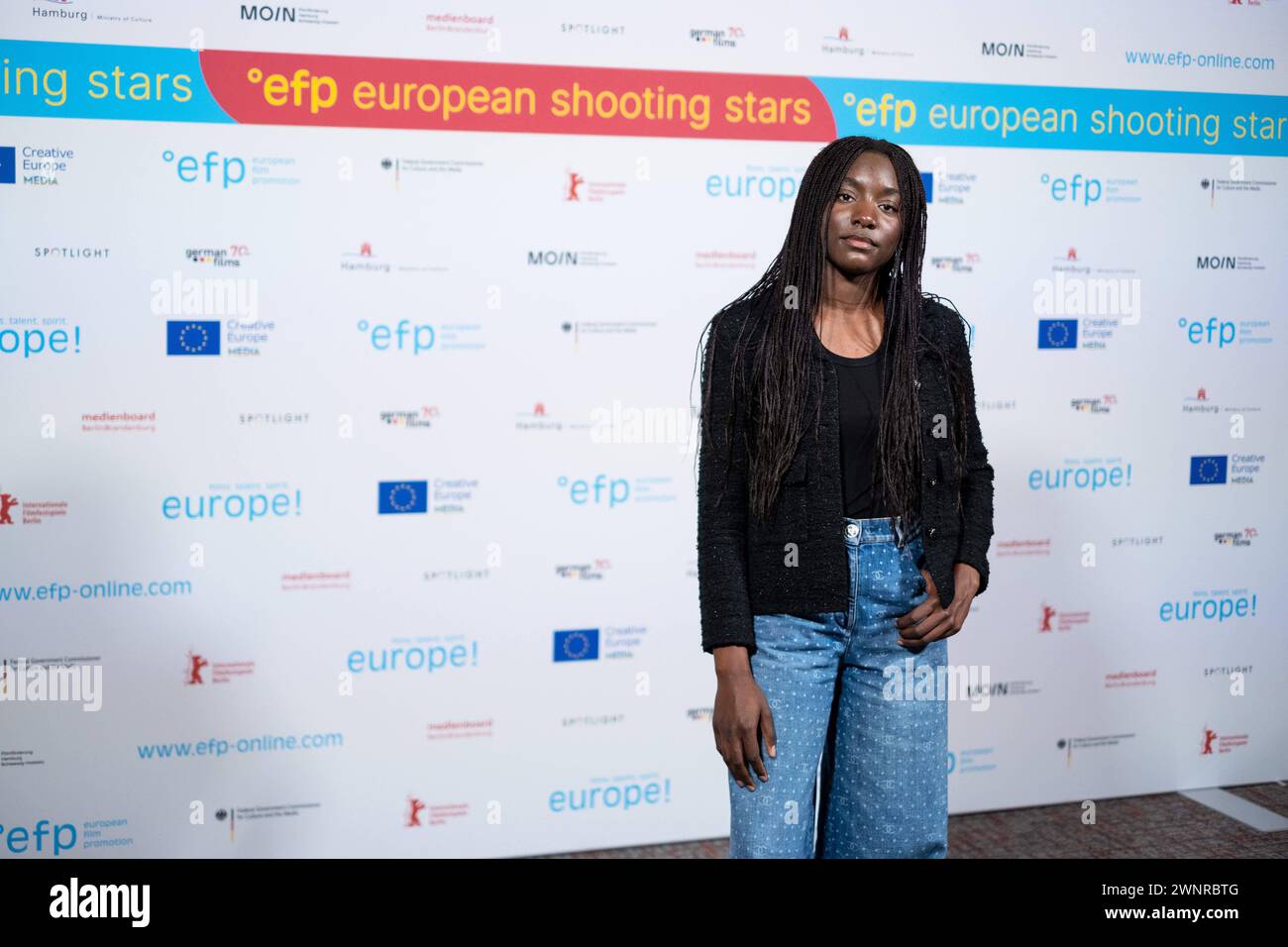 Schauspielerin Suzy Bemba Frankreich BEI der Präsentation der European Shooting Stars 2024 während der 74. Internationalen Filmfestspiele Berlin. / L'acteur Suzy Bemba France à la présentation European Shooting Stars 2024 lors du 74ème Festival International du film de Berlin. Snapshot-Photography/K.M.Krause *** L'actrice Suzy Bemba France à la présentation European Shooting Stars 2024 lors du 74e Festival International du film de Berlin L'actrice Suzy Bemba France à la présentation European Shooting Stars 2024 lors du 74e Festival International du film de Berlin photographie K M Krause Banque D'Images