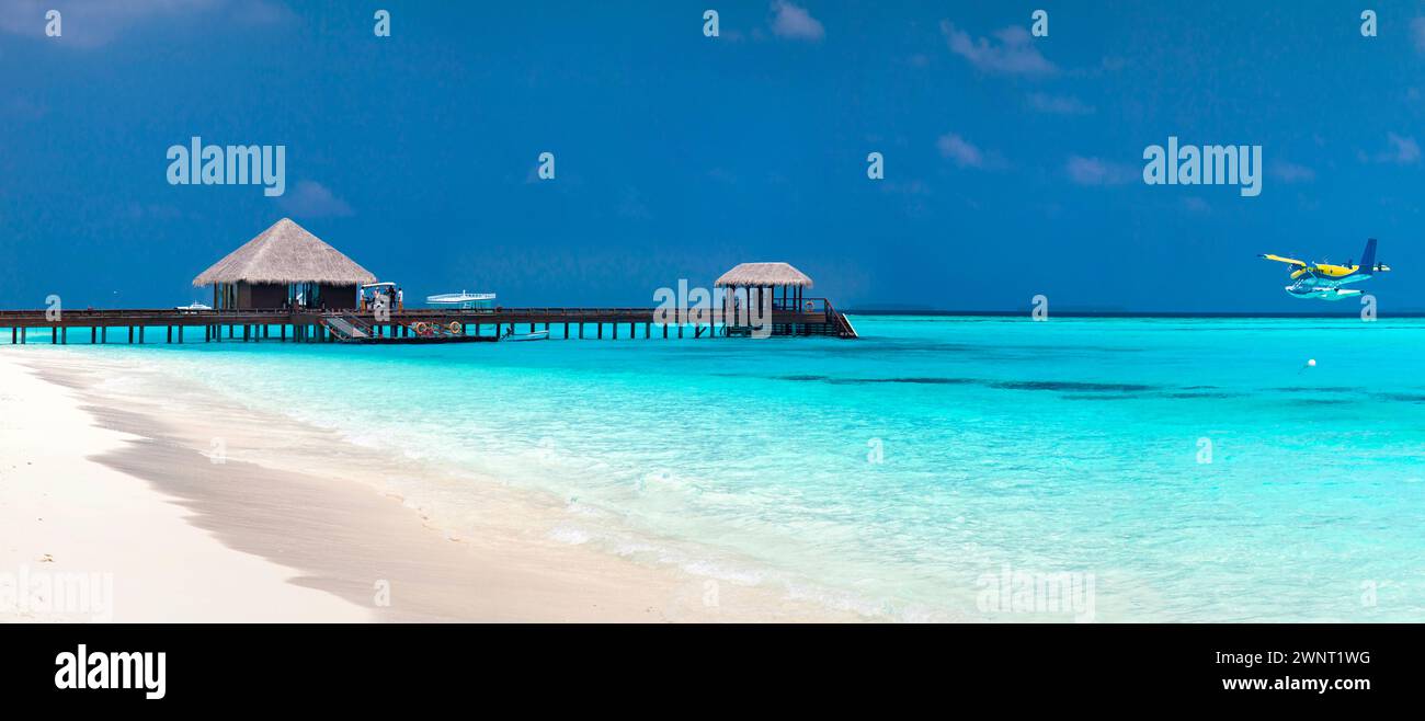 Vue panoramique sur le lagon au Zitahli Resort, aux Maldives. Banque D'Images