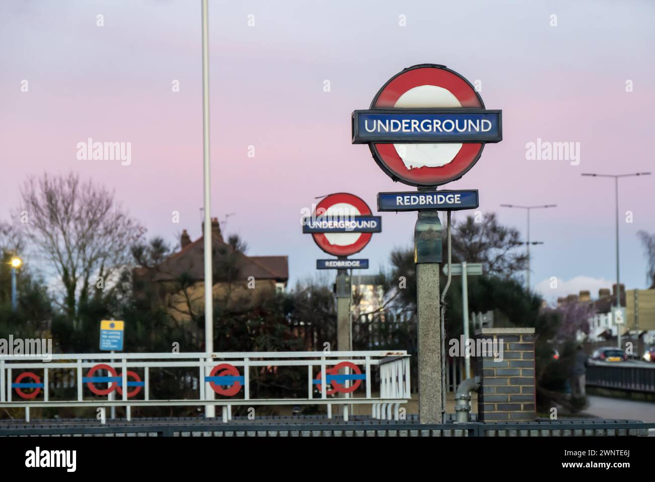 Transport pour Londres souterrain panneaux, station Redbridge, TFL Banque D'Images