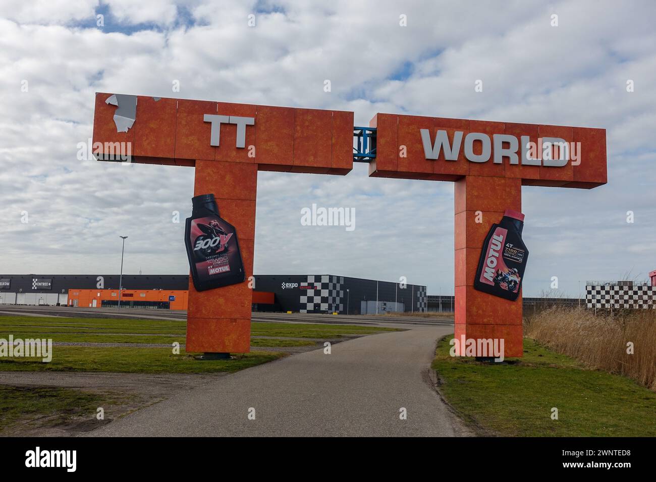 Lettres T géantes à l'extérieur du TT circuit Assen (sport automobile), Assen, pays-Bas Banque D'Images