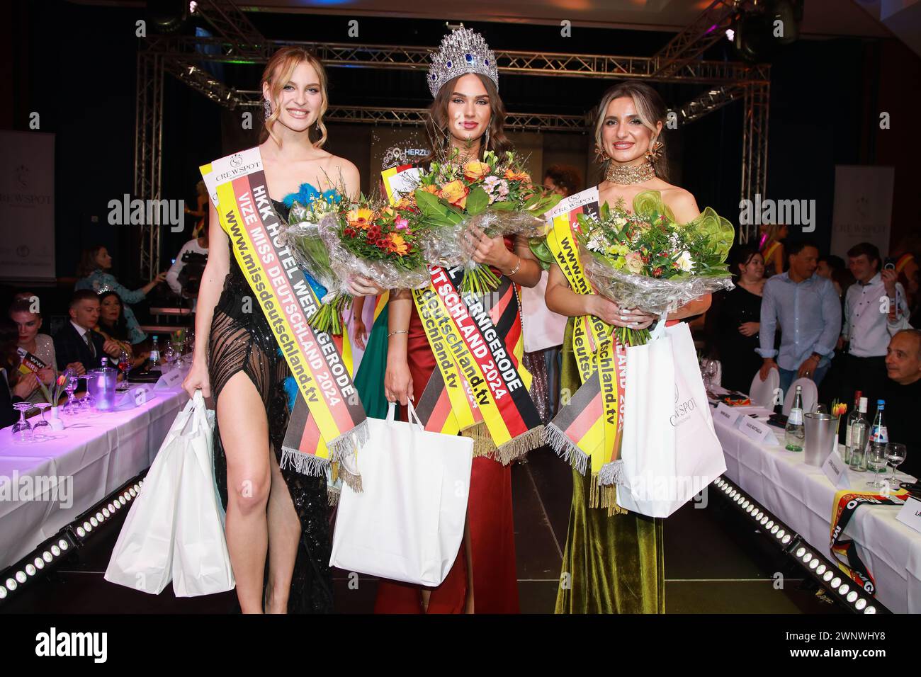 Miss Deutschland 2024 Celina Weil (Miss MGO Mitteldeutschland), Vize Miss Deutschland und Top Model Allemagne 2024 Taya Wolf (Miss MGO Ostdeutschland), Banque D'Images