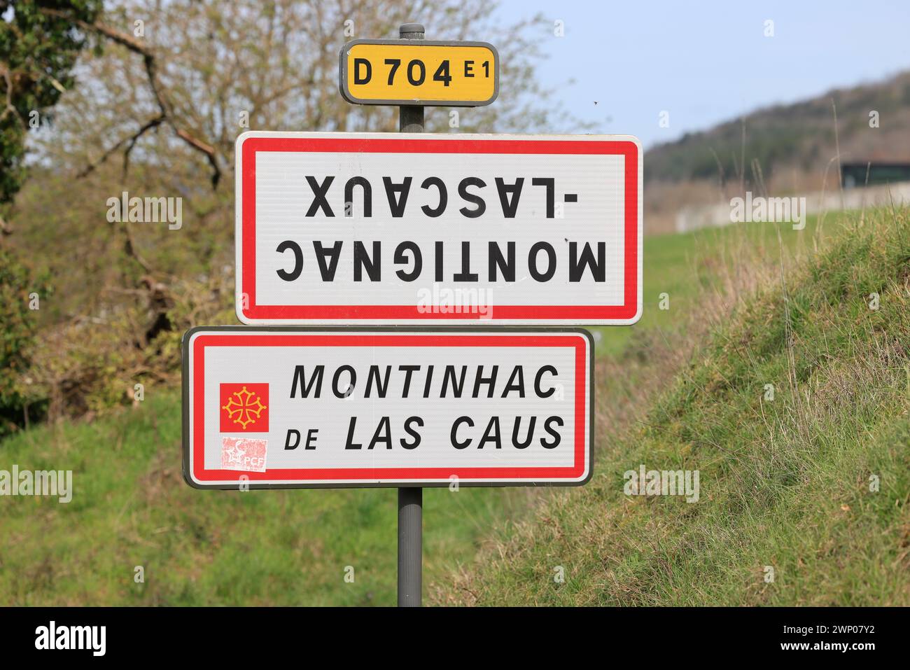 Opération syndicale nationale menée par les syndicats agricoles intitulée « nous marchons sur nos têtes » pour manifester contre la politique agricole du gouvernement. Banque D'Images