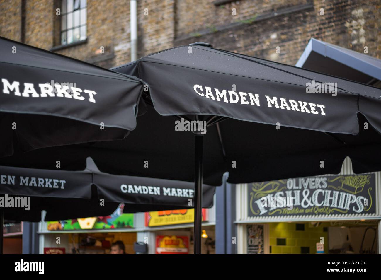 Londres, Royaume-Uni - 12 septembre 2023 - signes du marché de Camden Banque D'Images
