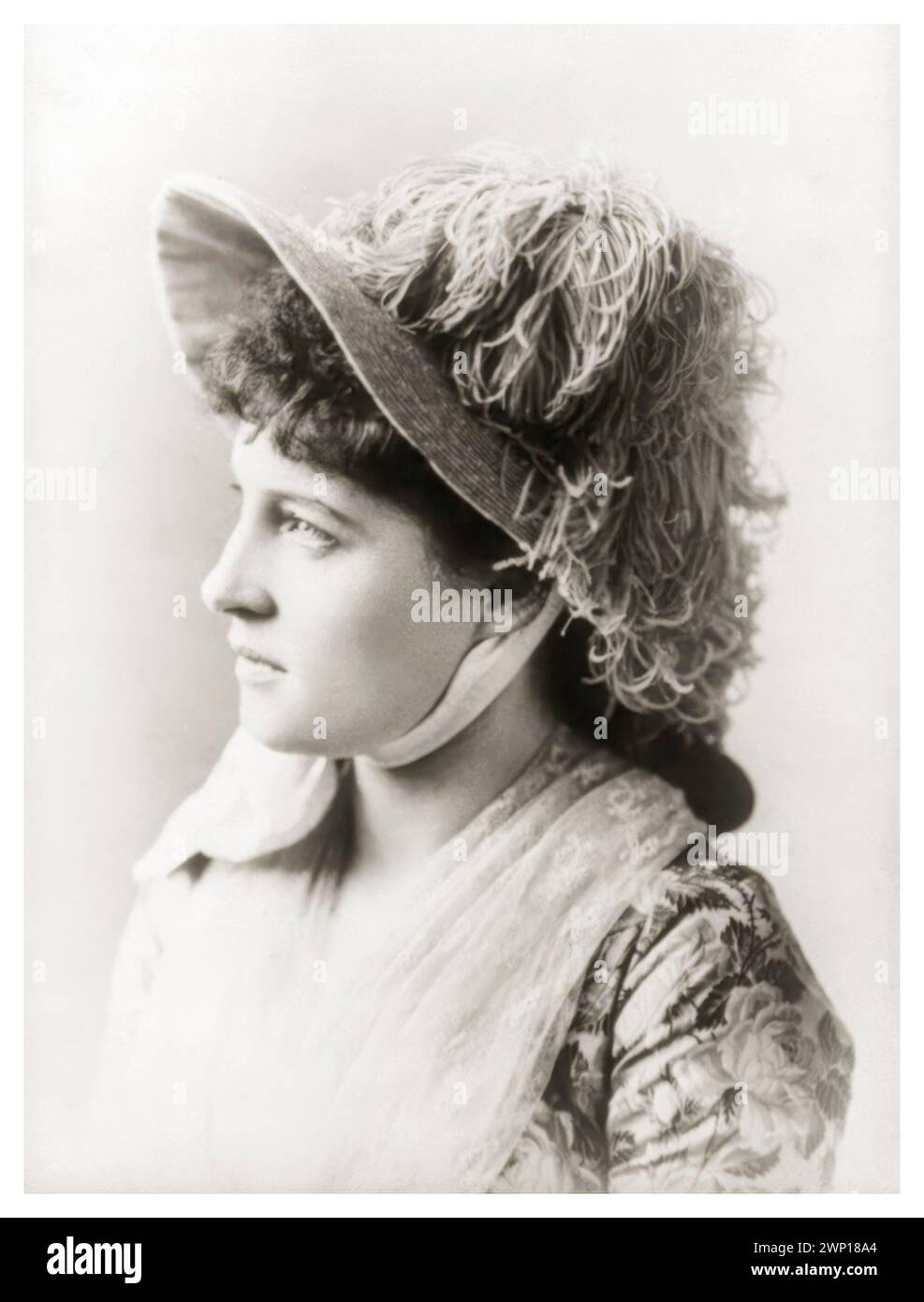 Lillie Langtry (1853-1929), socialite britannique, actrice de théâtre et productrice, portrait photographié par Napoléon Sarony, vers 1882 Banque D'Images