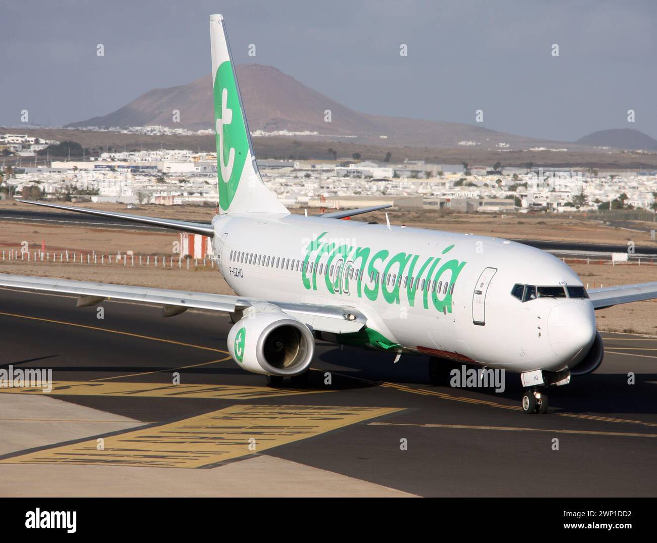 Un Boeing 737-800 de Transavia France en attente de départ de l'aéroport de Lanzarote Arrecife Banque D'Images