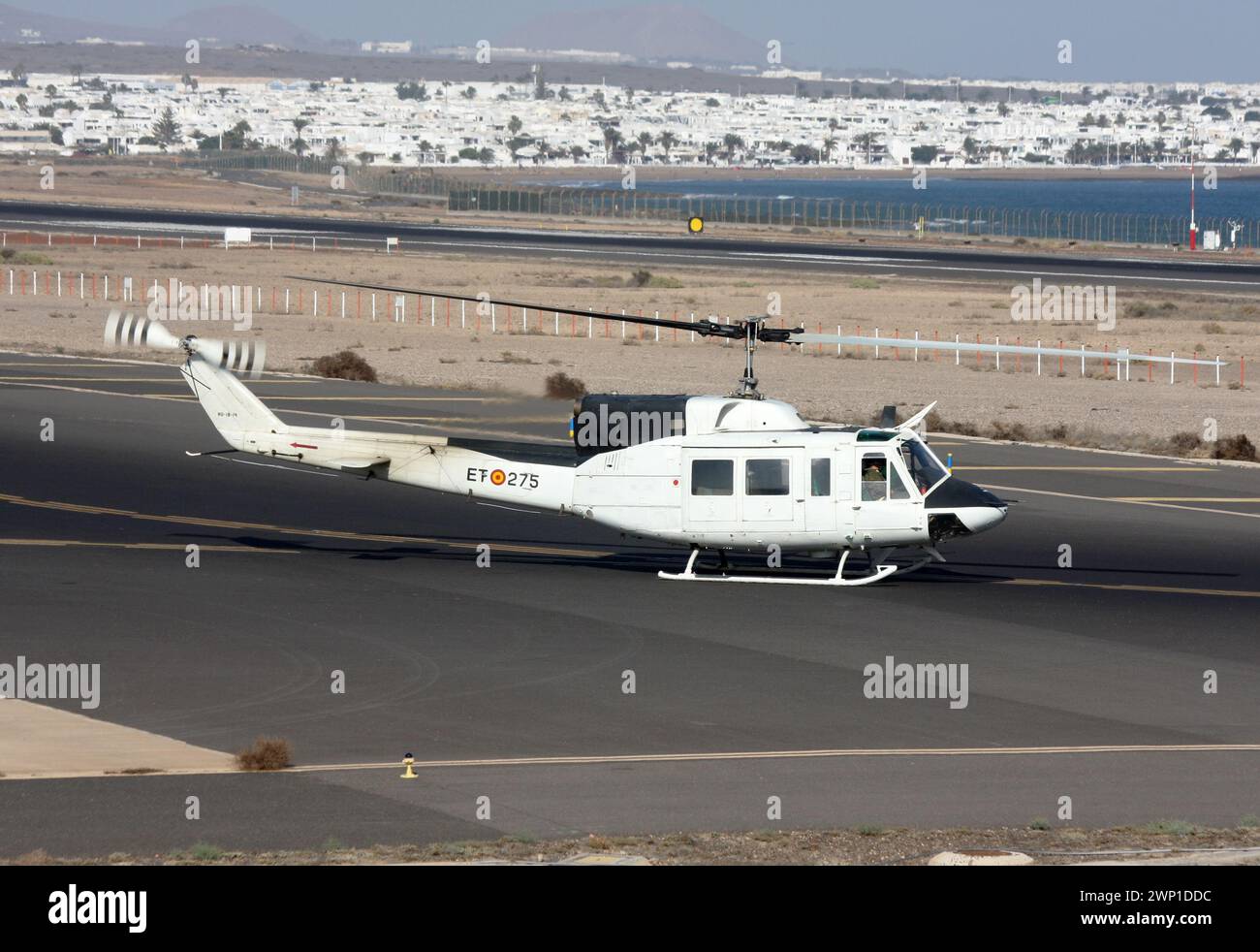 Un Agusta-Bell AB-212AM de l'armée espagnole à l'aéroport de Lanzarote Arrecife Banque D'Images