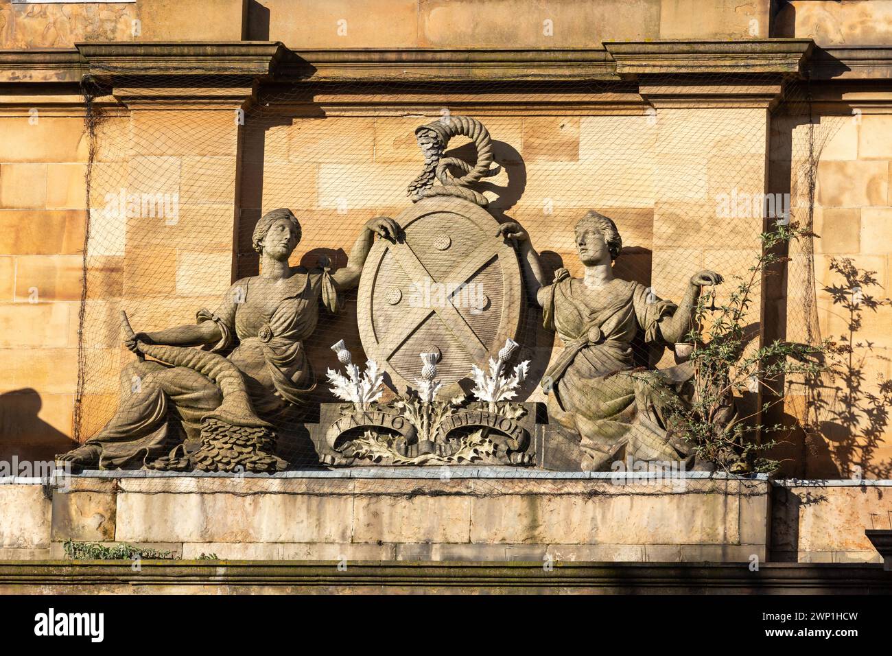 Un détail sur le siège de la Bank of Scotland sur le Mound Edinburgh Banque D'Images