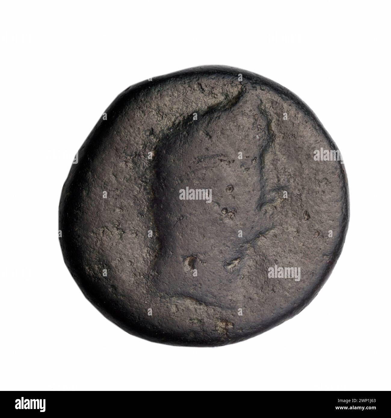 Une pièce de monnaie brune de Fanagoria, à la fin du Ier siècle av. J.-C., montrant l'iconographie d'Aphrodite et d'Aphrodite Urania, y compris des têtes féminines avec des diadèmes et des voiles, et des représentations de navires et de prora. La pièce faisait partie de la collection Chynowski et de la collection de la Warsaw Society of encouragement of Fine Arts. Banque D'Images