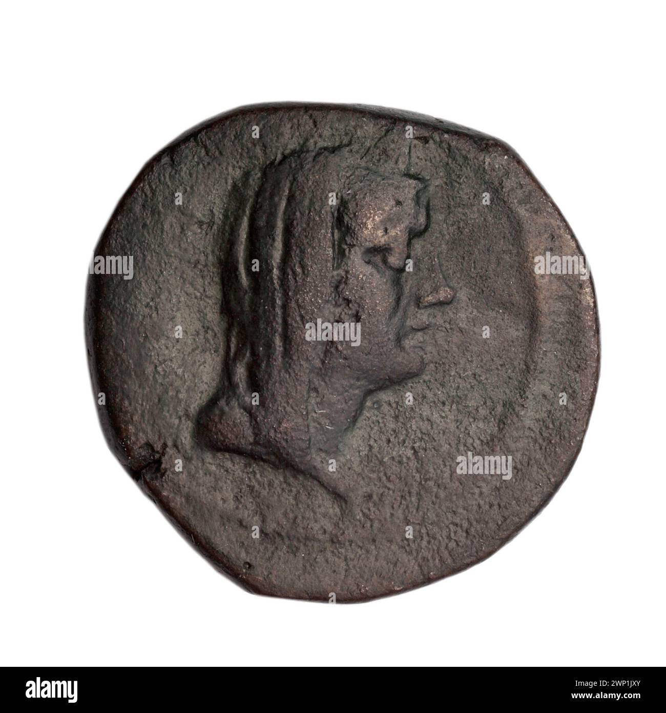 Une pièce de monnaie brune de Fanagoria datant de la fin du premier siècle av. J.-C. Il représente Aphrodite et Aphrodite Urania, y compris des têtes féminines en diadèmes et voiles, des navires, des prora et des balles. La pièce est dans la collection Terlecki, acquise par achat. Banque D'Images