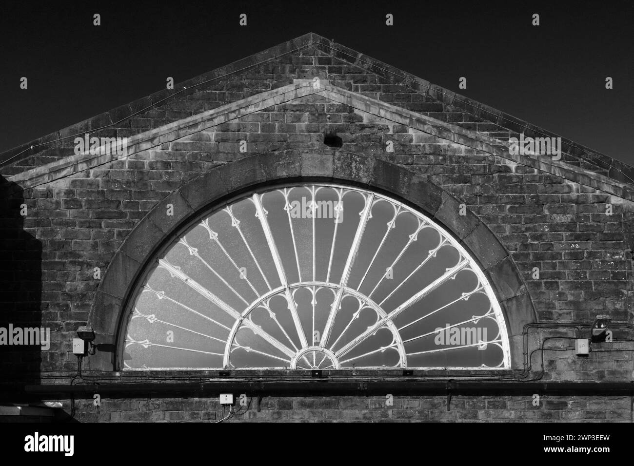 La fenêtre des ventilateurs à la gare de Buxton, Peak District National Park, Derbyshire ; Angleterre ; Royaume-Uni Banque D'Images