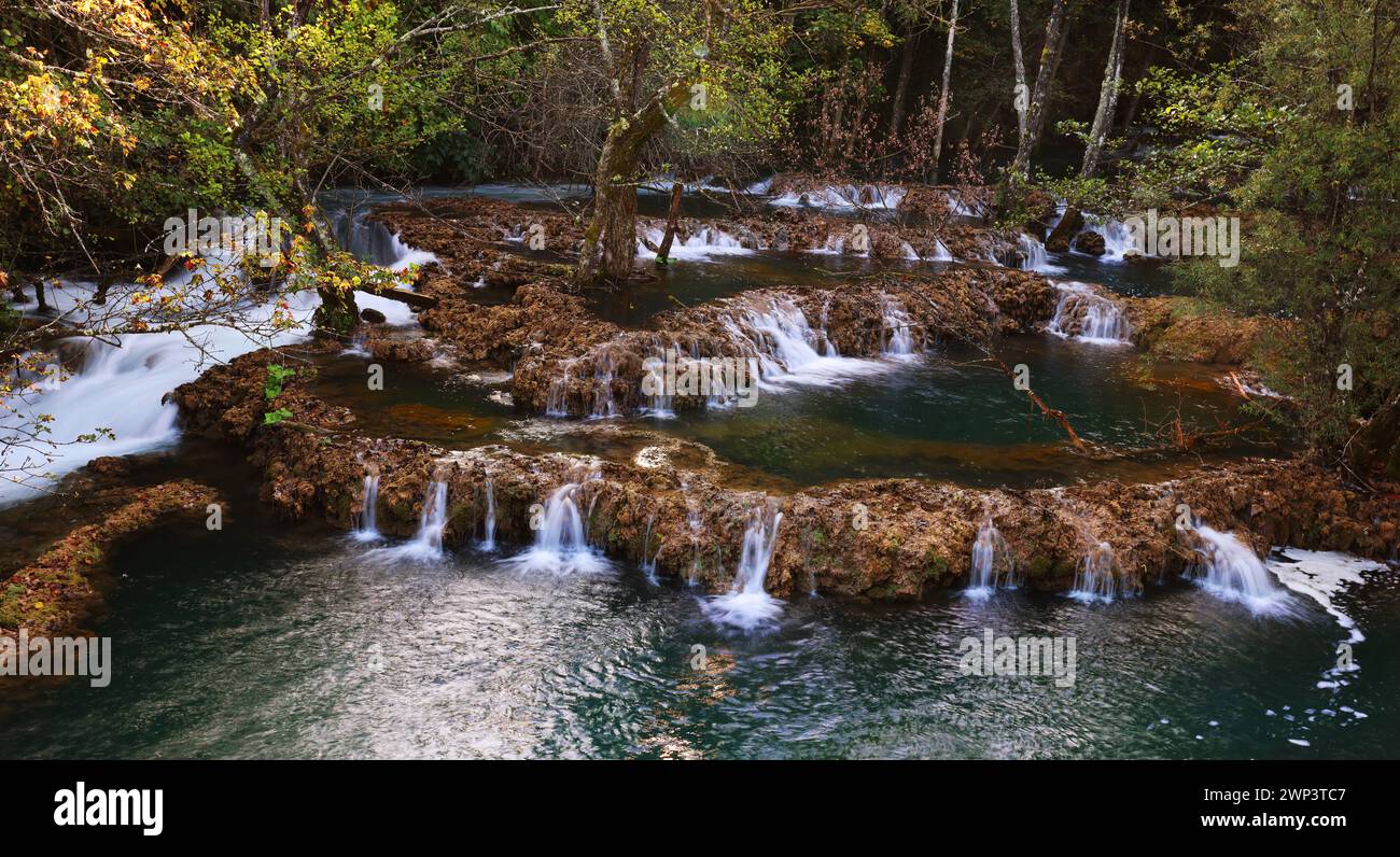 Wasserfall, Martin Brod , Fluss, Flussufer, Una Nationalpark, Bosnien, Bihac, Paradies, Naturschönheit, Una Fluss, Schöner Wasserfall Nationalpark Una Banque D'Images