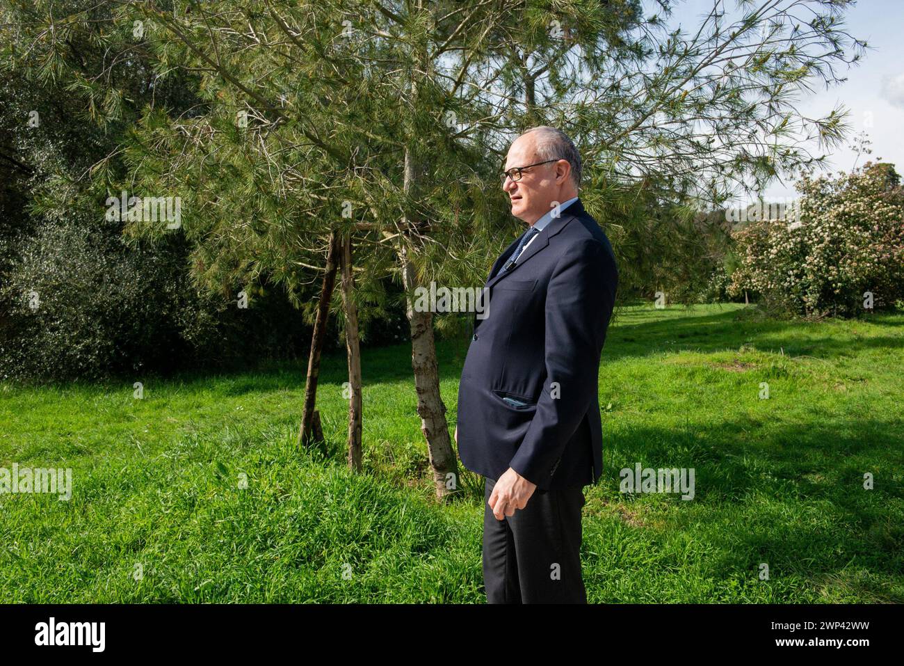 Roma, Italie. 05 mars 2024. Foto Valentina Stefanelli/LaPresse 05/03/2024 - Roma, Italia - Cronaca - Sopralluogo del Sindaco Roberto Gualtieri a Villa Ada. Nella foto il Sindaco Roberto Gualtieri durante il sopralluogo a Villa Ada crédit : LaPresse/Alamy Live News Banque D'Images