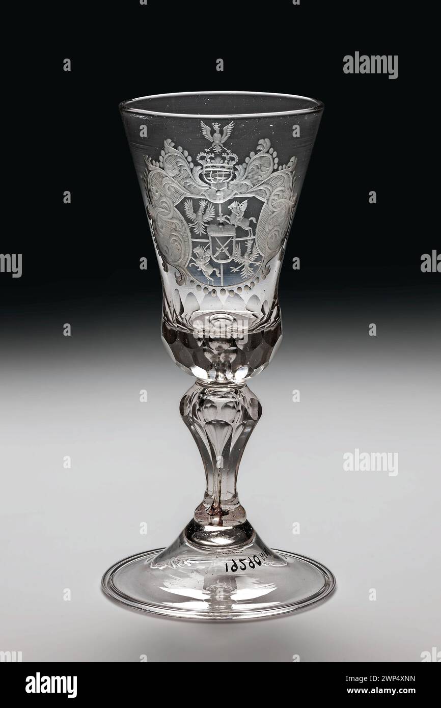 Cup ; 1736-1763 (1736-00-00-1764-00-00);août III (Roi de Pologne-1696-1763), Rusiecki-Ursyn, Rzeczpospolita les deux Nations (armoiries), Saxe, Stanisław (1862-1944)-collection, Wettyn (armoiries), don (provenance), électorat (armoiries), armoiries, armoiries, souverain Banque D'Images