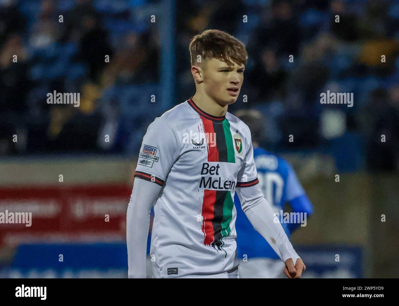 Mourneview Park, Lurgan, County Armagh, Irlande du Nord, Royaume-Uni. 05 mars 2024. Sports Direct Premiership – Glenavon 0 Glentoran 0. Footballeur Glentoran, joueur de football George Feeney (43 - maillot blanc). Banque D'Images