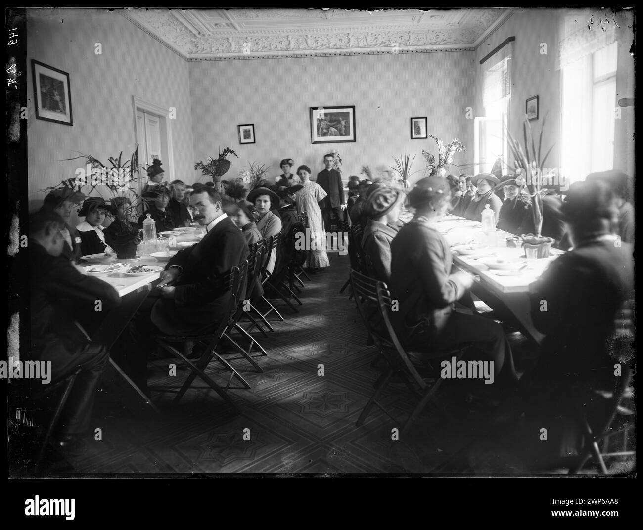 Une installation de 1915 cuisines à al. Ujazdowskie 29 à Varsovie, géré par le Comité des citoyens, conçu pour préparer les repas et soutenir la communauté locale pendant la première Guerre mondiale Banque D'Images