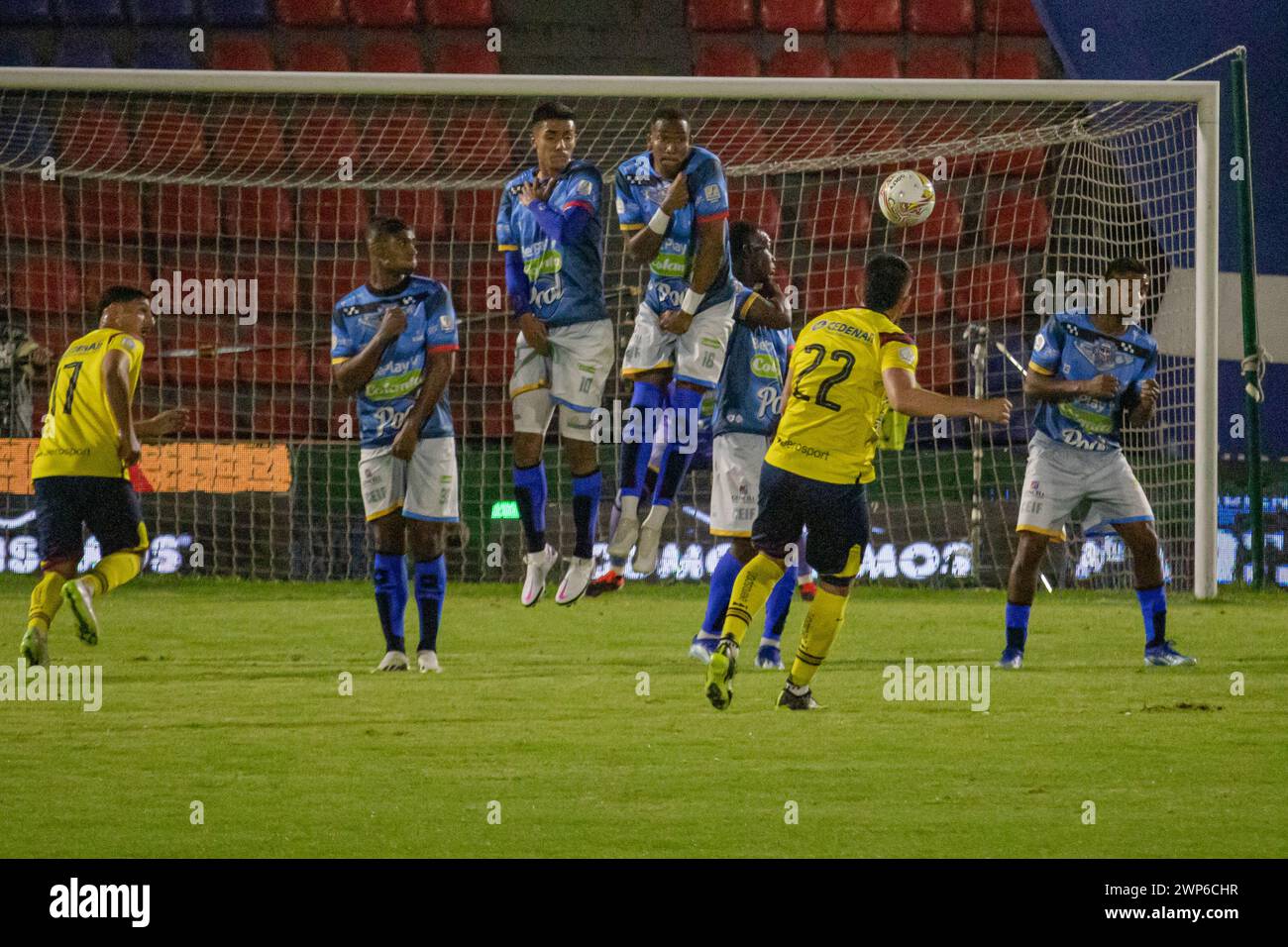 Bogota, Colombie. 04 mars 2024. Israel Alba de Deportivo Pasto tire sur le but lors du match Deportivo Pasto (1) V Fortaleza (0) lors de la ligue BetPlay à Pasto, Colombie, le 4 mars 2024. Photo par : Sebastian Maya/long Visual Press crédit : long Visual Press/Alamy Live News Banque D'Images