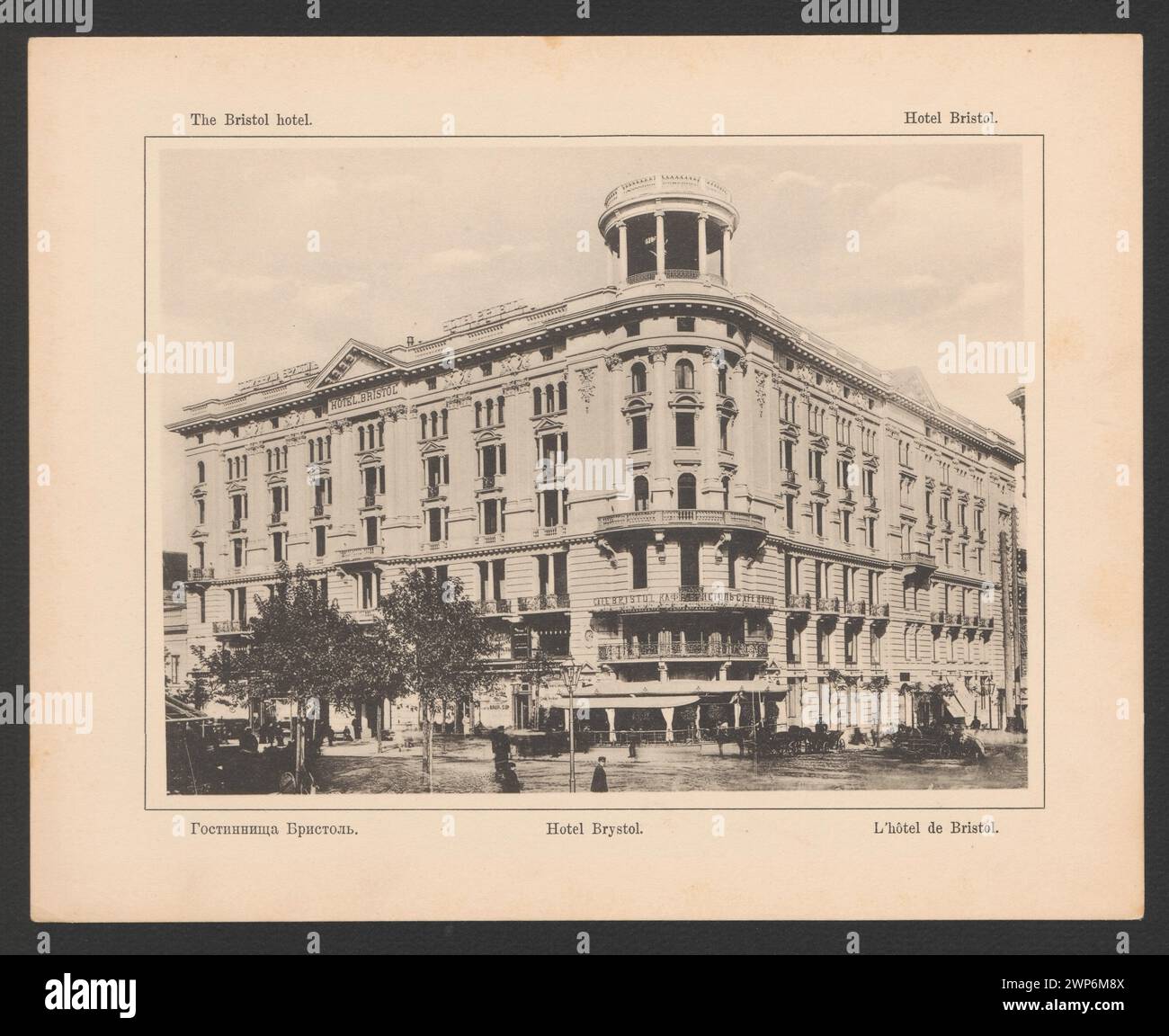Représentation de l'hôtel Bristol à Varsovie, y compris Karowa Street, Krakowskie Przedmieście, cafés et détails architecturaux modernistes, datés de 1912-1915, provenance enregistrée. Banque D'Images