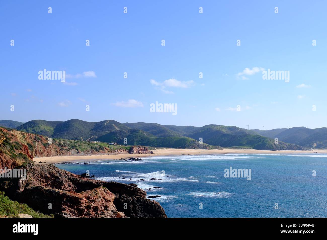 Découvrez la beauté du Portugal avec de nouvelles aventures à chaque tournant. Voyager est plus qu'un voyage, c'est une découverte de la culture et de l'histoire. Banque D'Images
