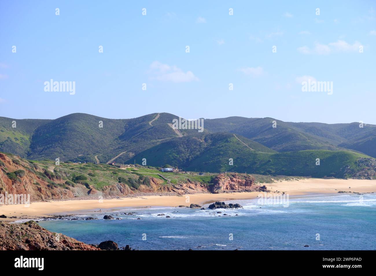 Découvrez la beauté du Portugal avec de nouvelles aventures à chaque tournant. Voyager est plus qu'un voyage, c'est une découverte de la culture et de l'histoire. Banque D'Images