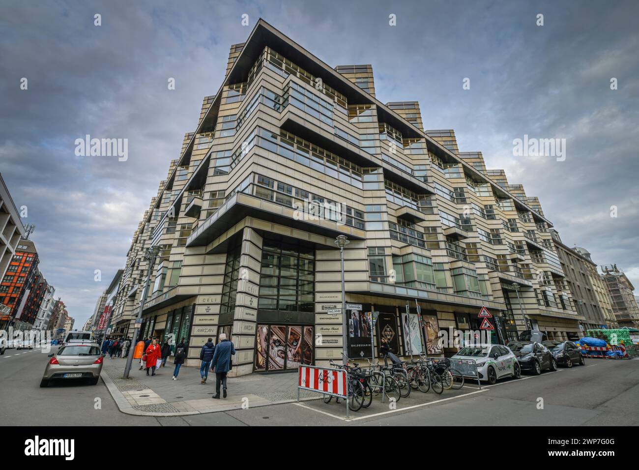Einkaufszentrum und Bürohaus Gewerbeimmobilie quartier 206, Friedrichstraße, Mitte, Berlin, Deutschland Banque D'Images