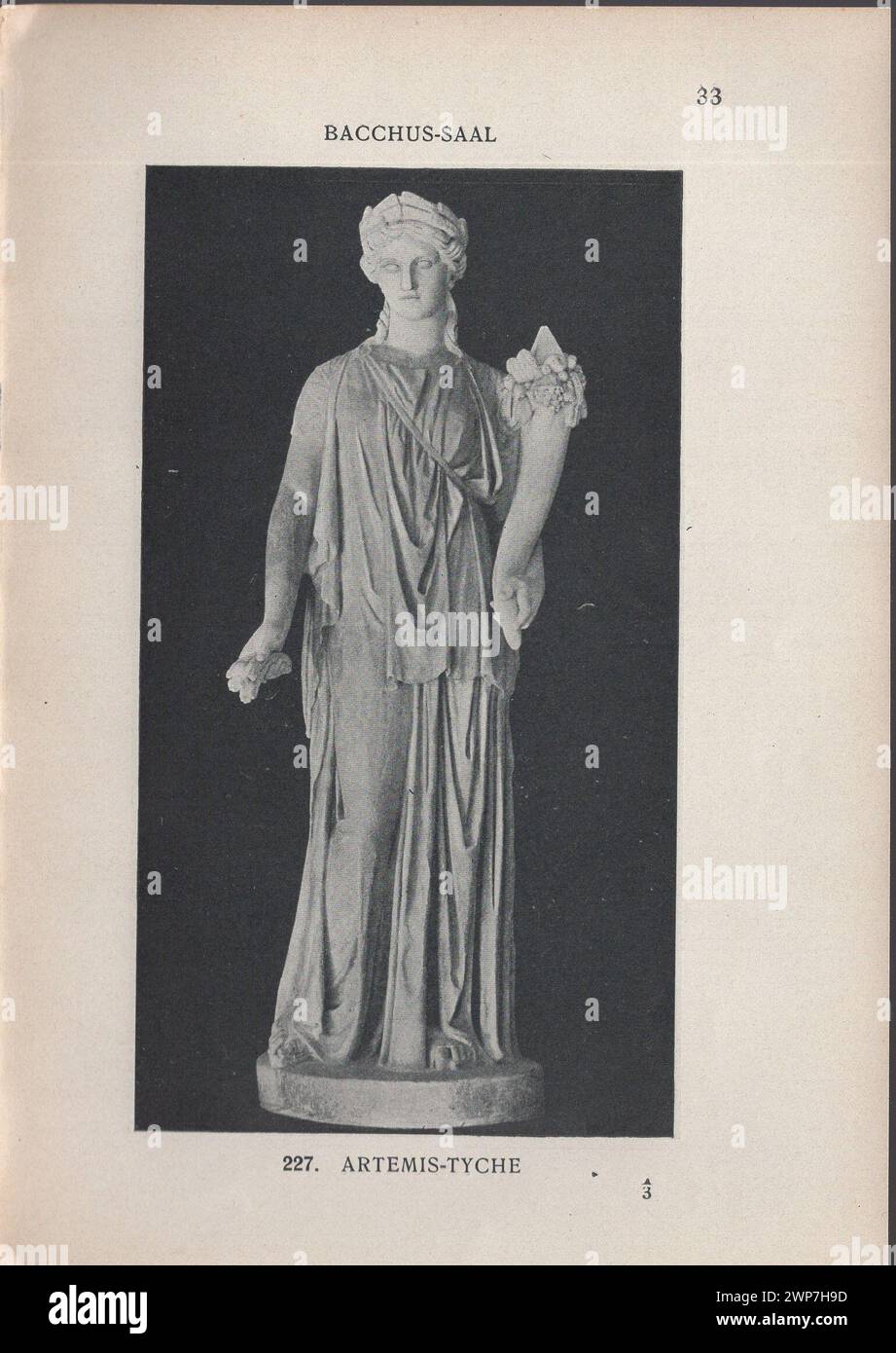 Adolf Furtwängler : Glyptothek 1907 / Illustrierter Katalog der Glyptothek König Ludwig's I. zu München / Kastner & Callwey, 1907 / catalogue illustré de la Glyptothèque du roi Louis Ier à Munich à 1907 / Bacchus-Saal - salle Bacchus / Artémis-Tyche / statue Tyche - statue Tyche antique - Déesse de la Fortune - mythologie grecque classique / statue Artémis mythologie grecque antique Banque D'Images